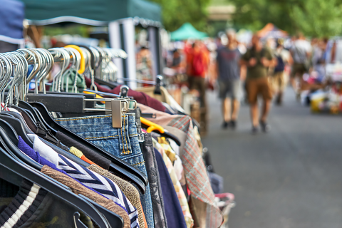 Flohmarkt im Sand